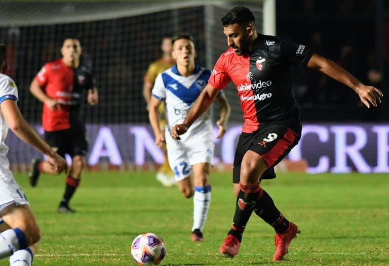 Vélez y Colón se enfrentarán en Liniers en un duelo entre equipos que intentarán evitar el descenso a la B Nacional.