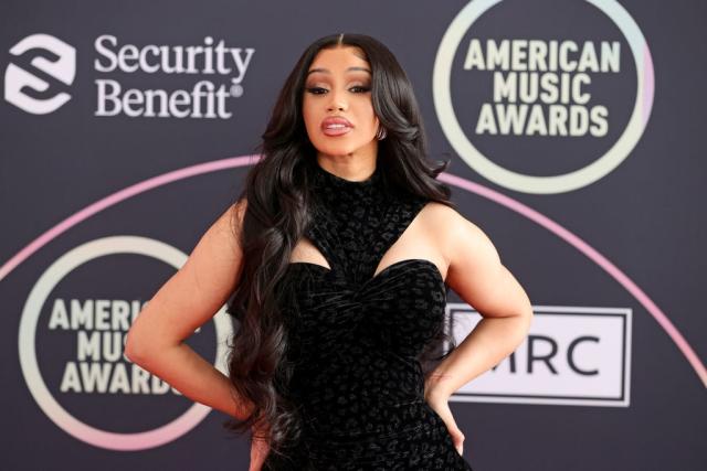 2021 American Music Awards -- Celeb style on the AMAs red carpet, Gallery