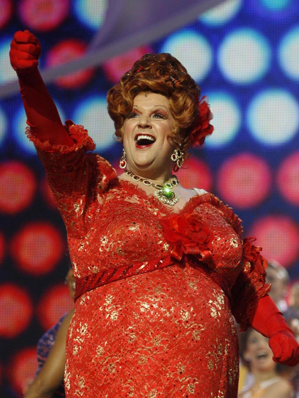 He won the Olivier Award for Best Actor in a Musical in 2008 for his role as Edna Turnblad in ‘Hairspray’ (Rex)