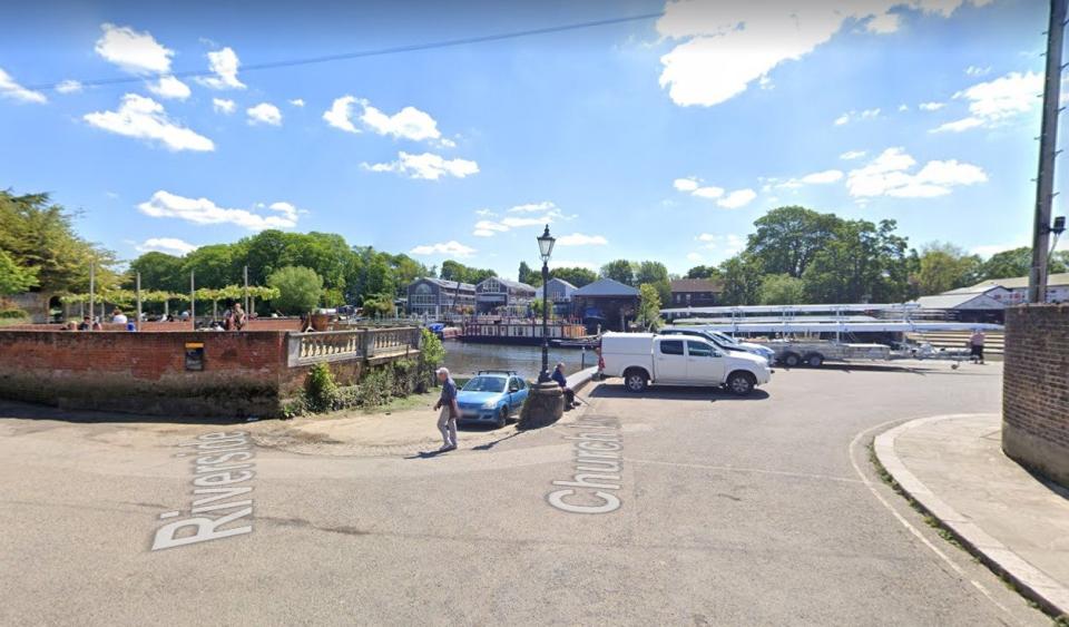 Street view of the scene (Google Maps)