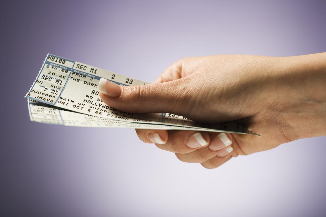 Concert tickets make a rockin’ holiday gift. (Photo: Getty Images)