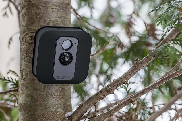 Blink Indoor wireless, HD Security Camera With 2-Year Battery Life