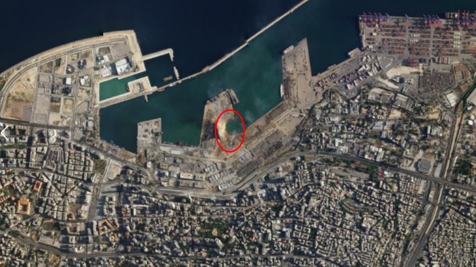 Planet Labs在5日時上傳貝魯特港爆炸的前後對比衛星照，上圖為爆炸前，下圖為爆炸後。（圖／翻攝自Planet Labs推特）