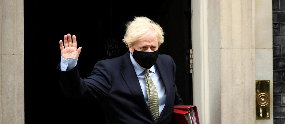 Dans les négociations avec l'Union européenne, Boris Johnson souffle le chaud et le froid.
