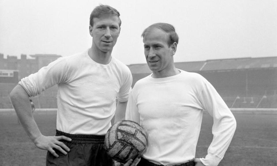 Jack Charlton, left, with his brother Bobby in 1965.