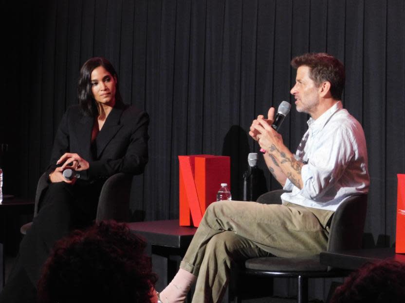 Sofia Boutella y Zack Snyder en conferencia de prensa de Rebel Moon en CDMX. (Crédito: Tomatazos/Gabriel Escogido)