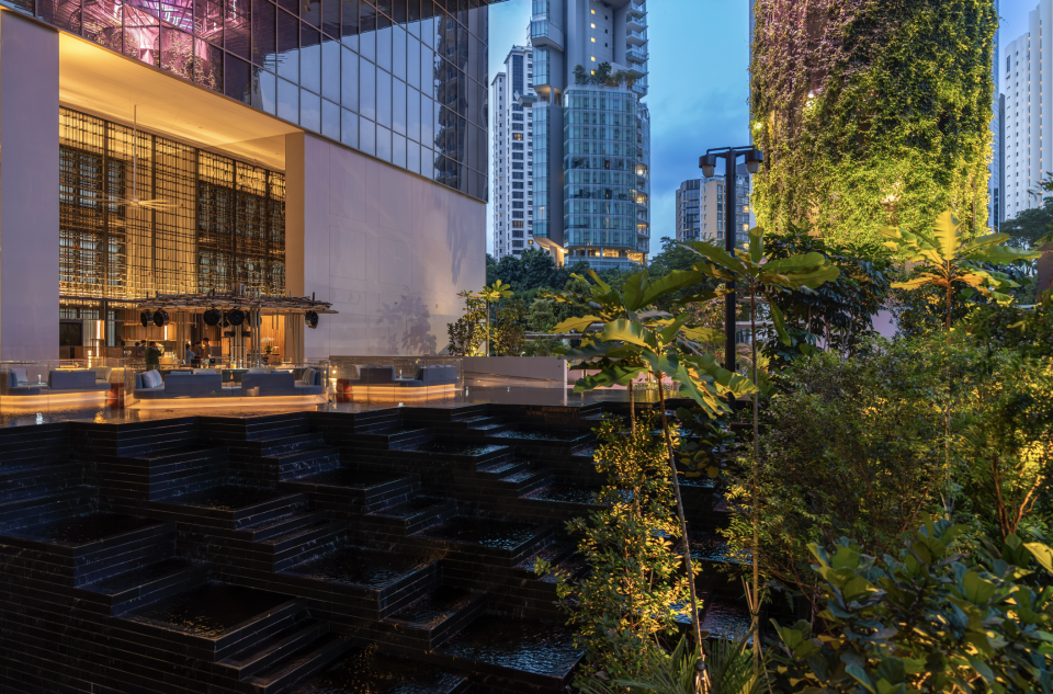 Reception and bar at a glance (Photo: Pan Pacific Orchard)