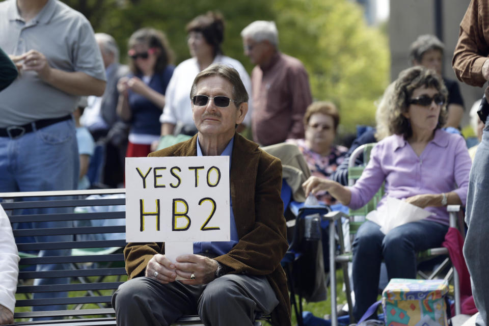 ‘Yes to HB2’