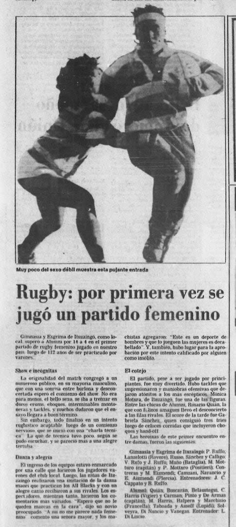 La nota de LA NACION con la crónica del primer partido de rugby femenino de la historia entre GEI y Alumni, el 23 de noviembre de 1985