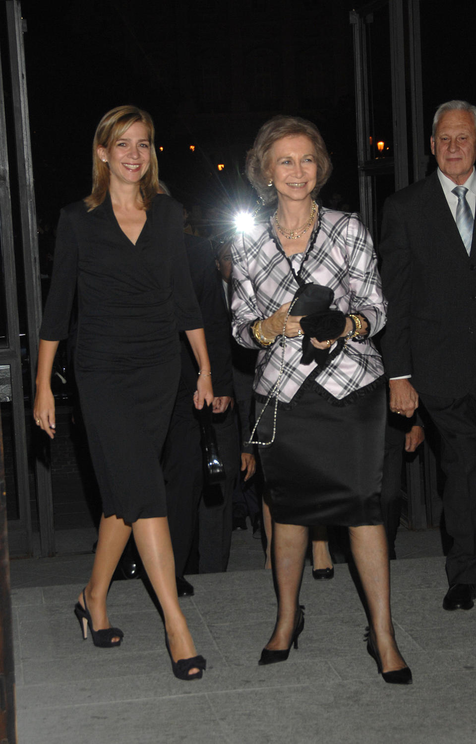 MADRID, SPAIN - OCTOBER 11:  HM Queen Sofia (R) and HRH Infanta Cristina (L) attend Teatro Real restoration 10th anniversary gala on October 11, 2007 in Madrid, Spain.  (Photo by Lalo Yasky/WireImage) 