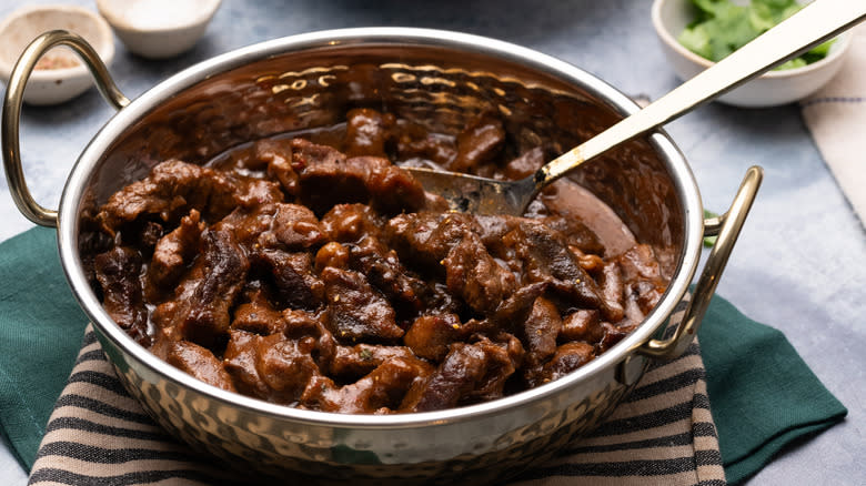 Aromatic garlic ginger beef stew