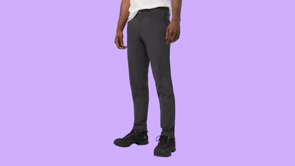 Best Valentine's Day gifts for men 2023: lululemon ABC pants