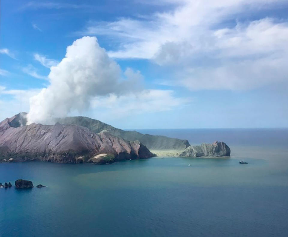 Volcano off New Zealand coast erupting on White Island on Monday, killing six and seriously injuring several Australians.