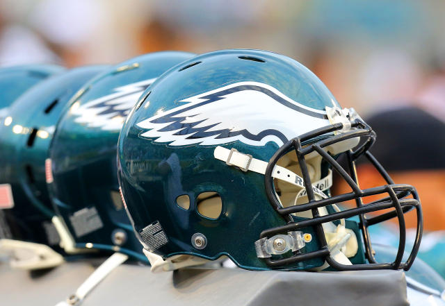 Eagles fans absolutely hate the team's new modern wordmark