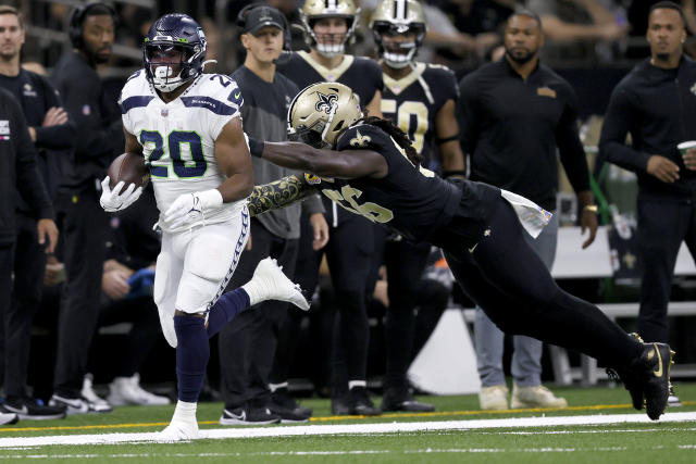 Seahawks running back Penny has 'bad' lower left leg injury