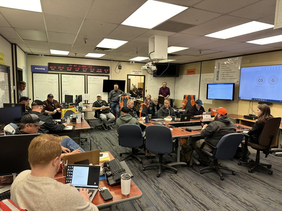 Yukon's Emergency Management Organization held a briefing about the telecommunications outages in Whitehorse on Saturday morning.  