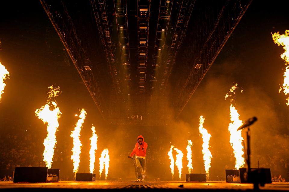INGLEWOOD, CALIFORNIA - JUNE 19: Kendrick Lamar performs onstage during The Pop Out – Ken & Friends Presented by pgLang and Free Lunch at The Kia Forum on June 19, 2024 in Inglewood, California.