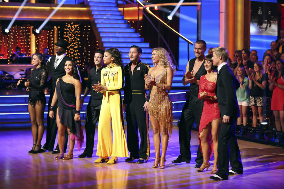Five remaining couples took to the ballroom floor during the Semi-Finals. Each couple performed two routines, inching their way one step closer to the coveted mirror ball trophy. Last week viewers were asked to vote via twitter on a new style of dance for each couple to perform; this week the couples performed their chosen style, including the Flamenco, Charleston, Afro Jazz, Lindy Hop and Hip Hop. Each couple was also be challenged to take on a ballroom or Latin style dance they have yet to perform this season.