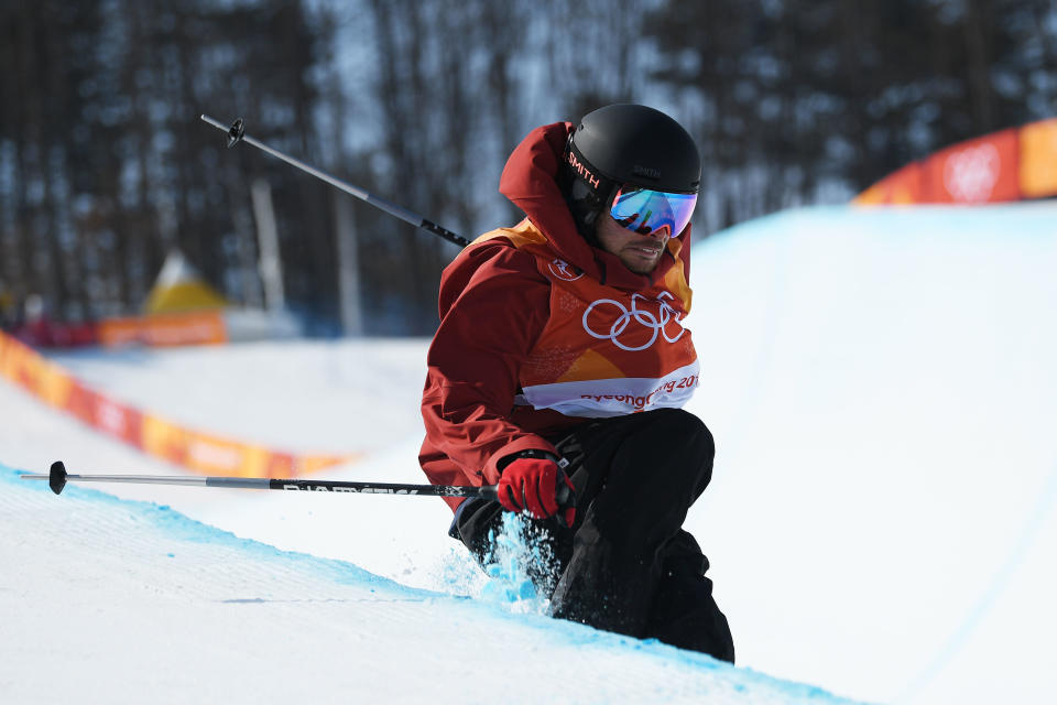 Kevin Rolland crashes into the lip of the halfpipe. (Photo: Matthias Hangst via Getty Images)