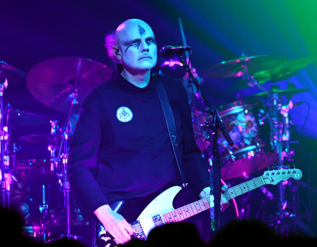 Smashing Pumpkins, Weezer Going Overseas For 6 European Shows