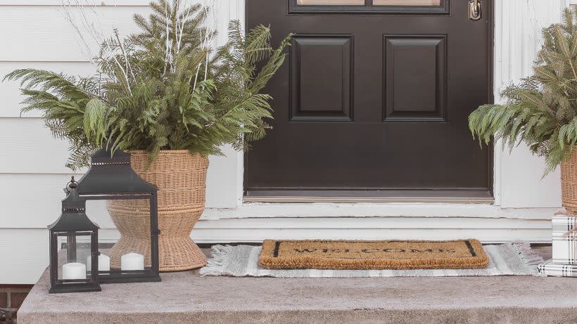 natural green front porch christmas door decorations