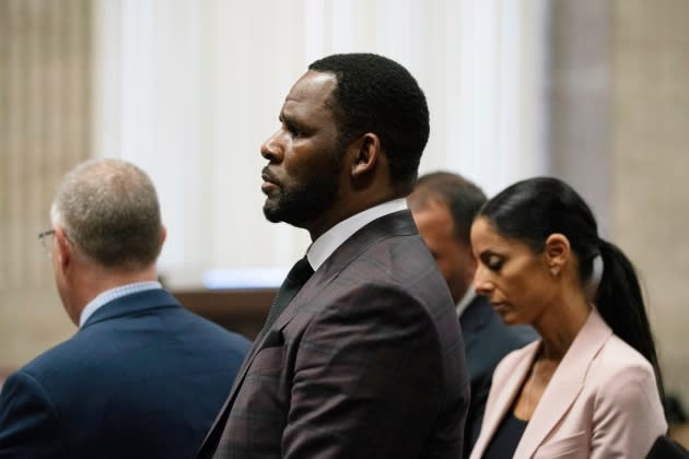 R Kelly Returns To Court For Hearing On Aggravated Sexual Abuse Charges - Credit: E. Jason Wambsgans-Pool/Getty Images