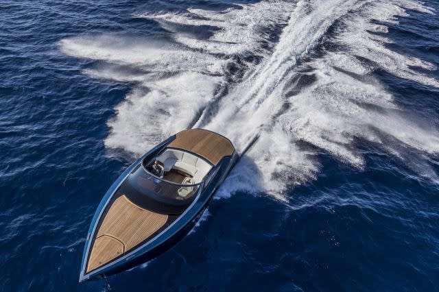 The Aston Martin AM37 powerboat