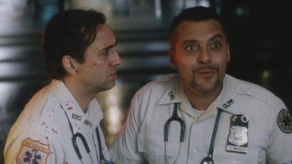 Nicolas Cage and Tom Sizemore in Bringing Out The Dead