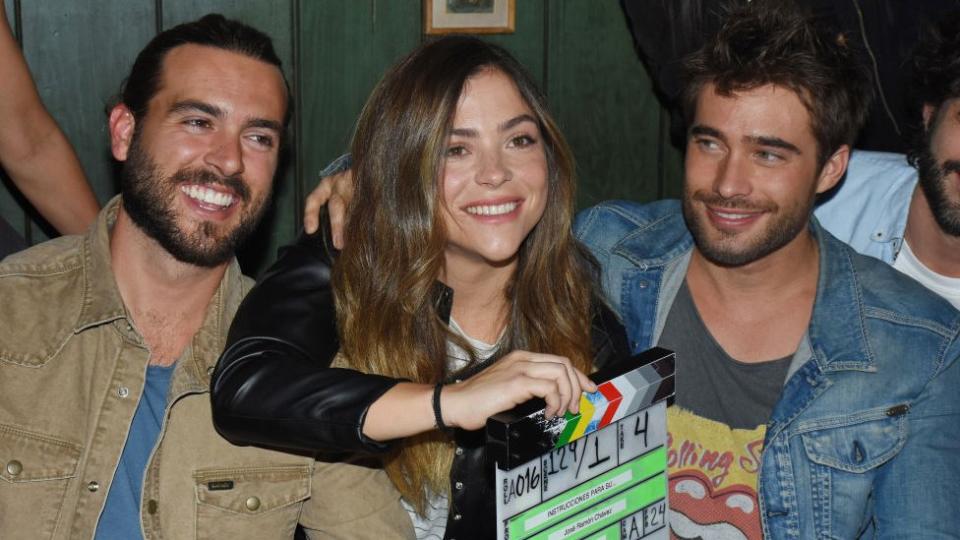 Pablo Lyle y elenco de "Instrucciones para Su"