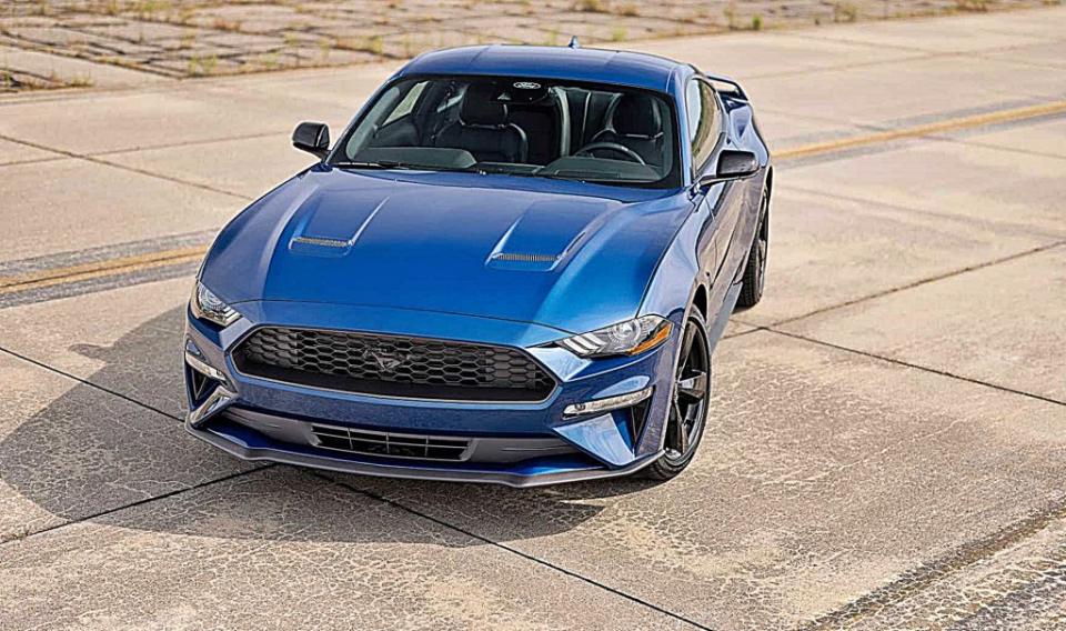 FORD Mustang推出兩款加味特仕車Stealth Edition和California Sp