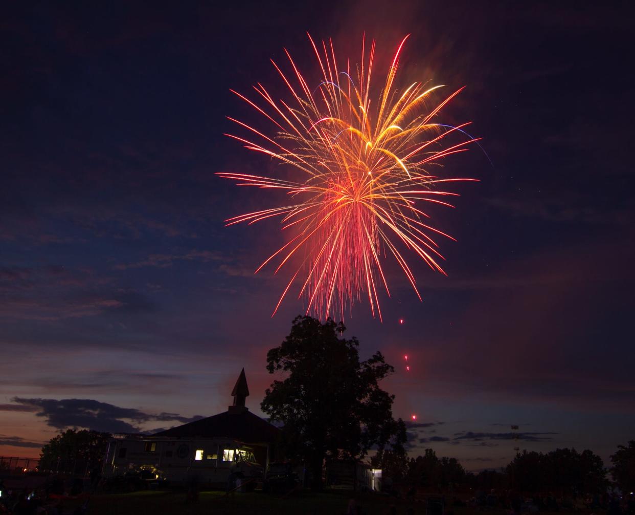 The finale of Michigan Challenge Balloonfest festivities for Friday, June 28, 2019 was a brilliant fireworks show.