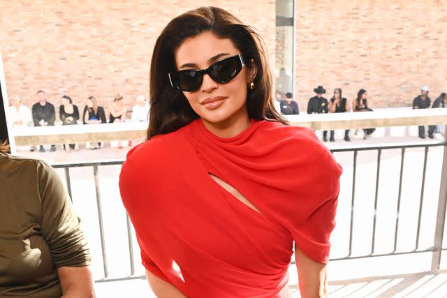 <p>Stephane Cardinale - Corbis/Corbis via Getty Images</p> Kylie Jenner attends the "Les Sculptures" Jacquemus' Fashion Show