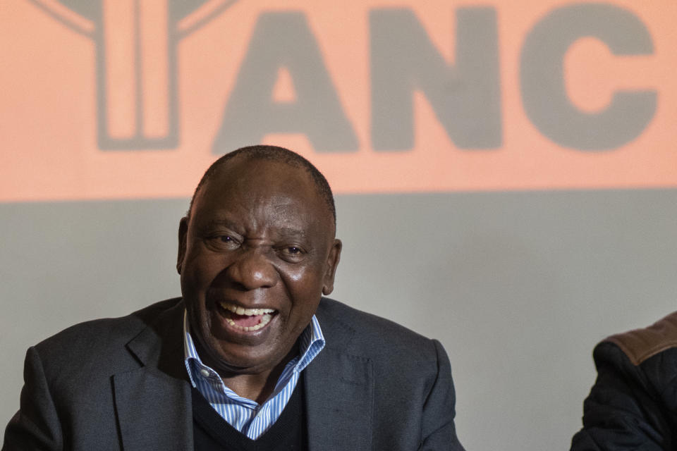 South African président Cyril Ramaphosa meets with senior officials of the ANC during an ANC's National Executive Committee Thursday, June 13, 2024, at a Cape Town hotel. South Africa's Parliament is due to elect a president Friday while major political parties are still working out a coalition agreement that might or might not see Ramaphosa return for a second term as leader of Africa's most industrialized economy. (AP Photo/Jerome Delay)