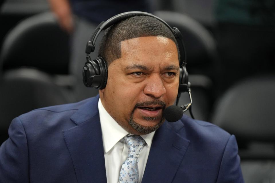 ESPN analyst and former Golden State Warriors coach Mark Jackson is reportedly a candidate for the open coaching position for the Milwaukee Bucks.