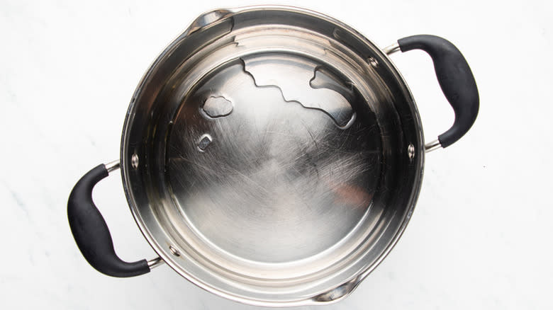 oil heating in soup pot