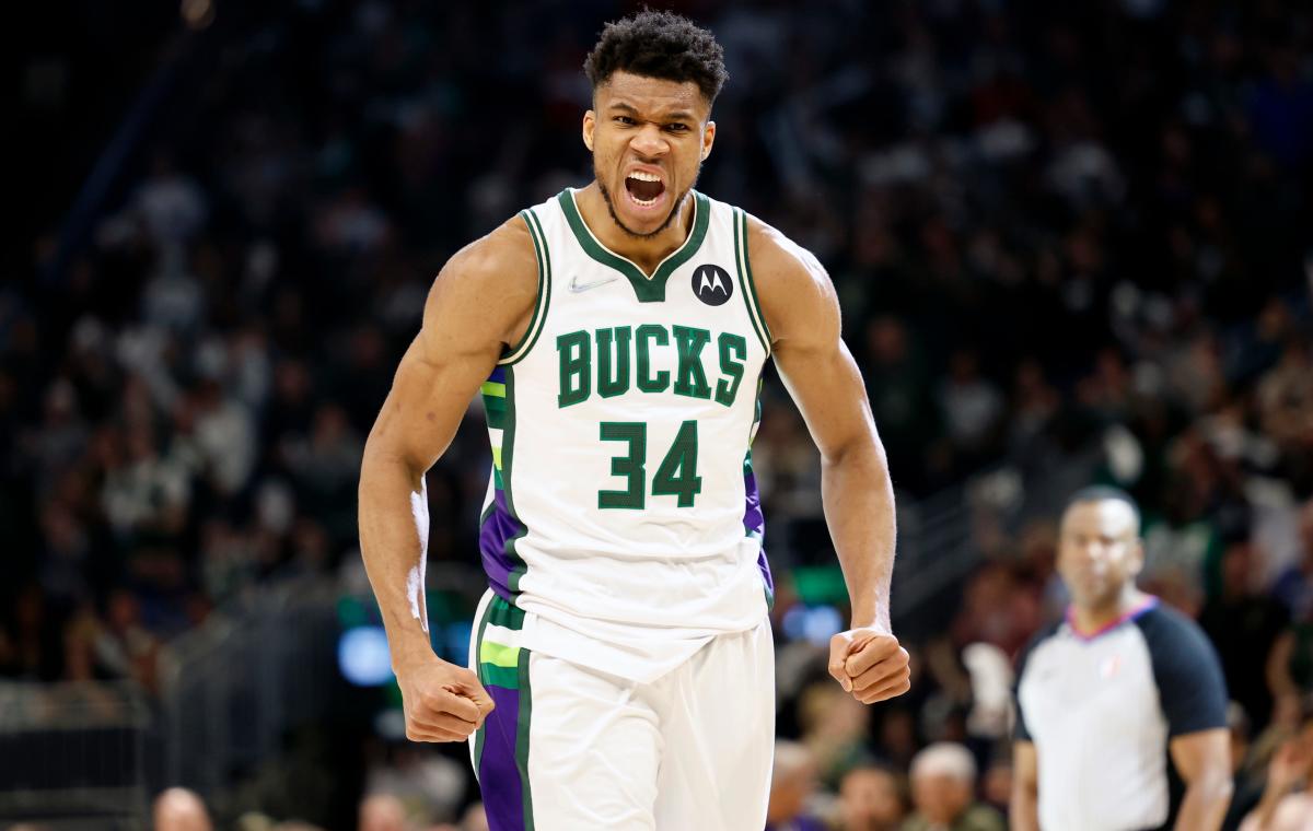 Giannis Antetokounmpo, Bucks survive frantic finish to edge Celtics in Game 3, take 2-1 series lead