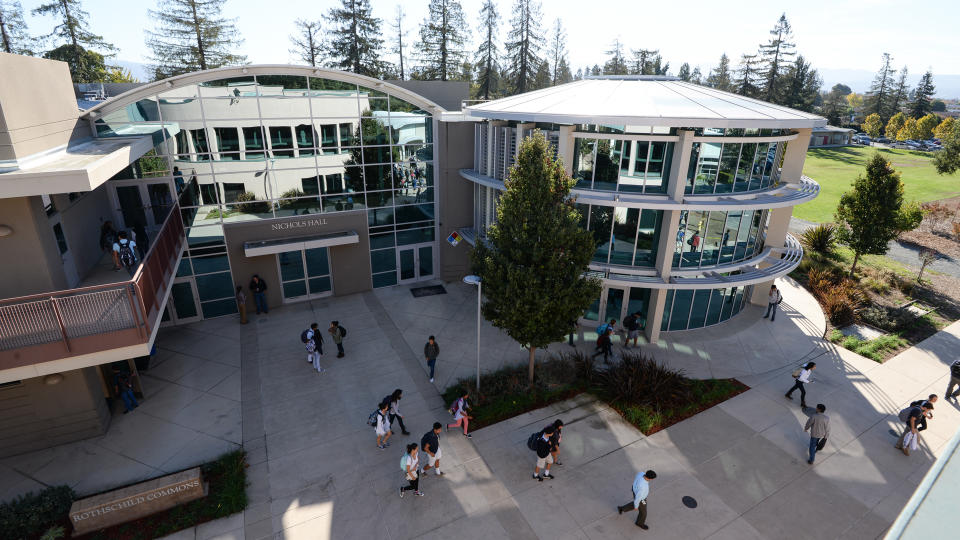 Harker School Staff Photographer / Wikimedia Commons