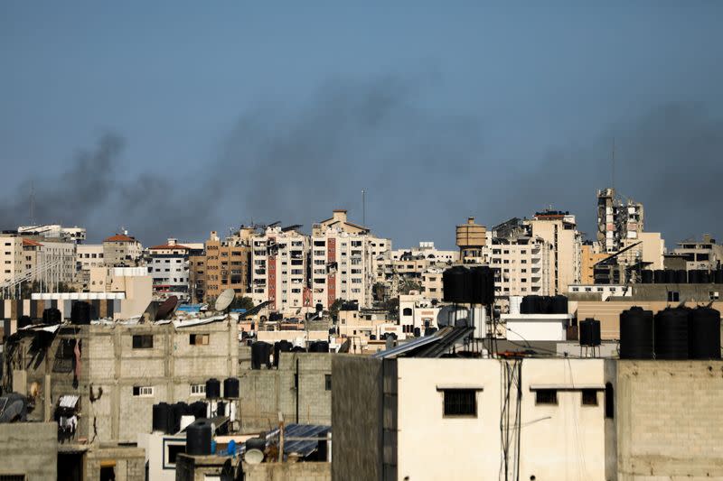 Ataque israelí en el hospital Al Shifa y sus alrededores, en la ciudad de Gaza