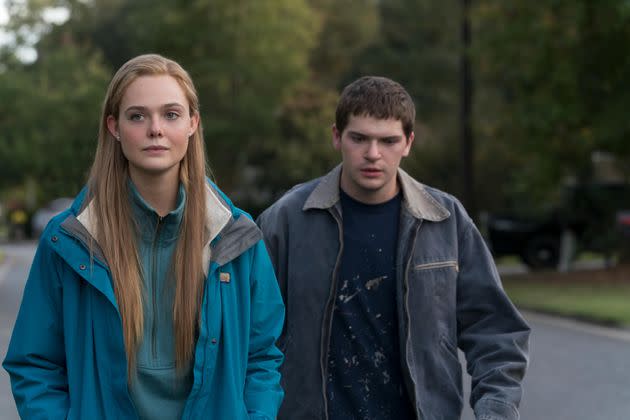 Michelle Carter (Elle Fanning) and Conrad Roy (Colton Ryan) in 