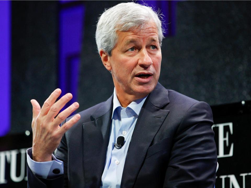 JPMorgan Chase CEO Jamie Dimon had his two-year term as the head of the Business Roundtable starting in January 2017 extended by a year.