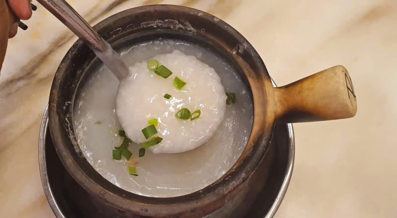 Geylang Lor 9 - porridge 