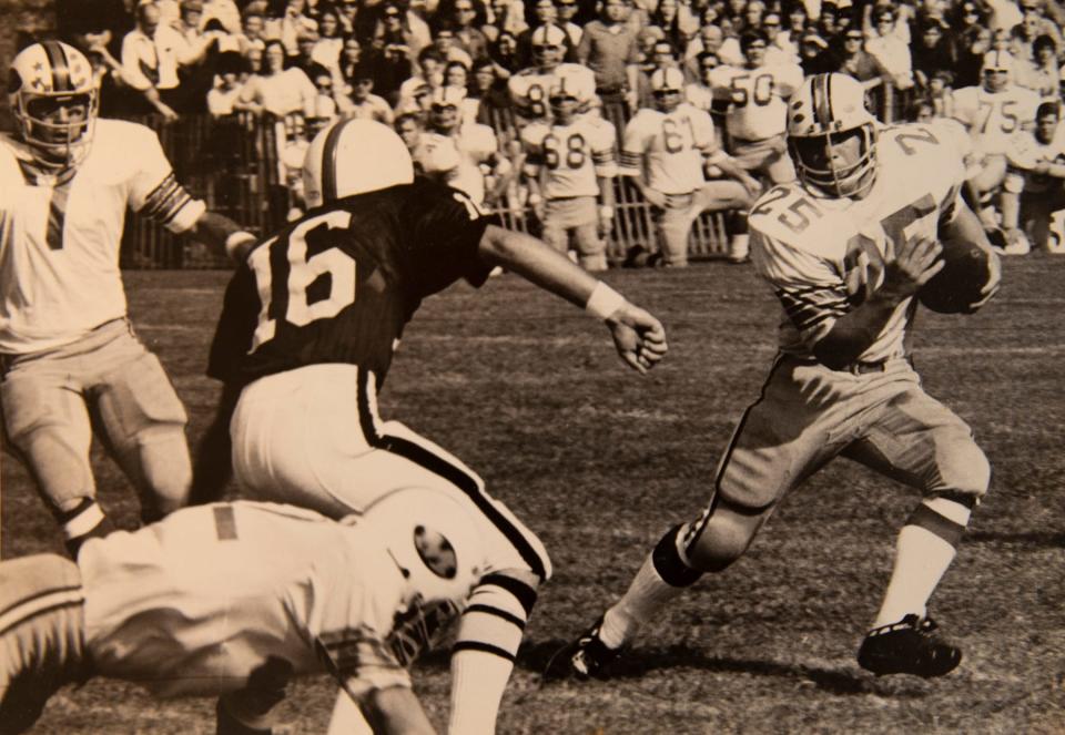 Typically, Hall of Fame athletes at Monmouth received all-conference accolades during their Fighting Scot careers. Al Shepherd is the exception to the rule. Shepherd scored 10 TDs for Monmouth’s unbeaten 1972 football team, getting the most points, if not yardage and postseason honors, on that dominant team.