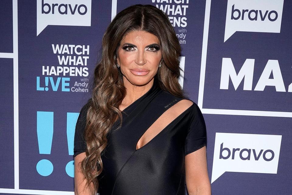 WATCH WHAT HAPPENS LIVE WITH ANDY COHEN -- Episode 19199 -- Pictured: Teresa Giudice