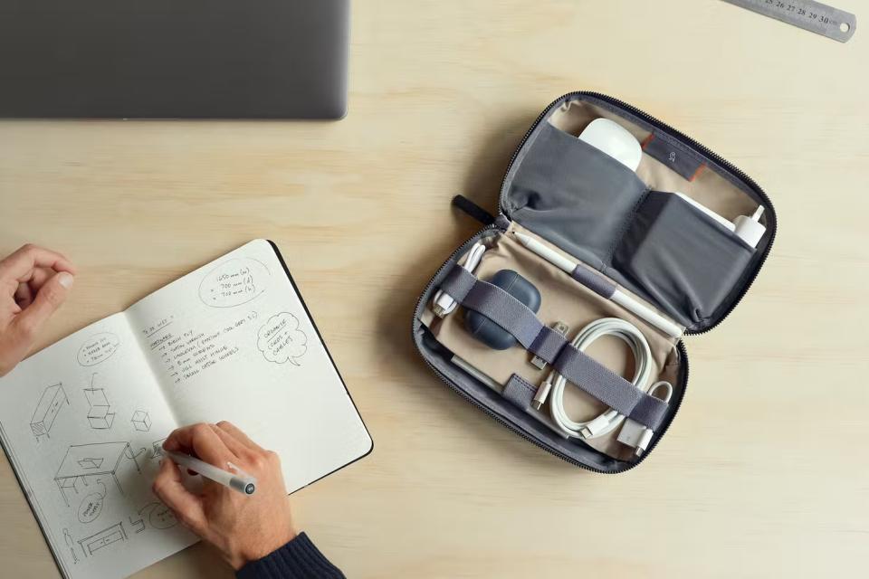 Bellroy Tech Kit