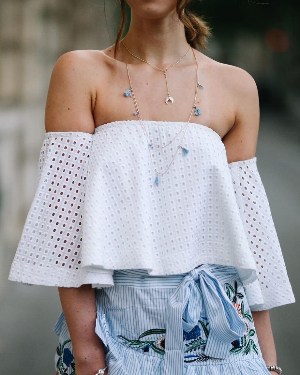 Off-The-Shoulder Necklines