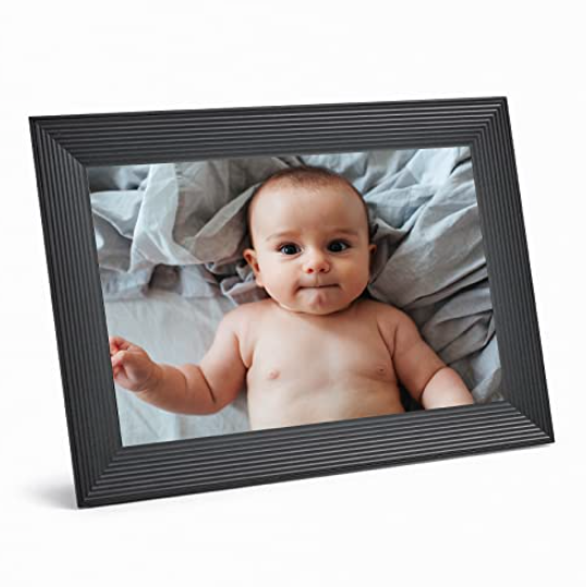 26) Aura Carver Luxe HD Smart Picture Frame