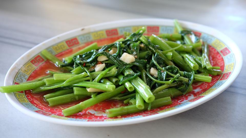 ▲青菜怎麼炒才好吃，搜狐號美食專欄《小楊聊美食》就分享了炒青菜的技巧，其實只要在炒青菜之前「多加一個步驟」，炒出的青菜色澤鮮亮，味道越吃越香。（示意圖／來源：pixabay）