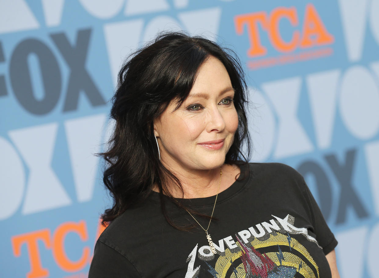 US actress Shannen Doherty attends the FOX Summer TCA 2019 All-Star Party at Fox Studios on August 7, 2019 in Los Angeles. (Photo by Michael Tran / AFP)        (Photo credit should read MICHAEL TRAN/AFP via Getty Images)