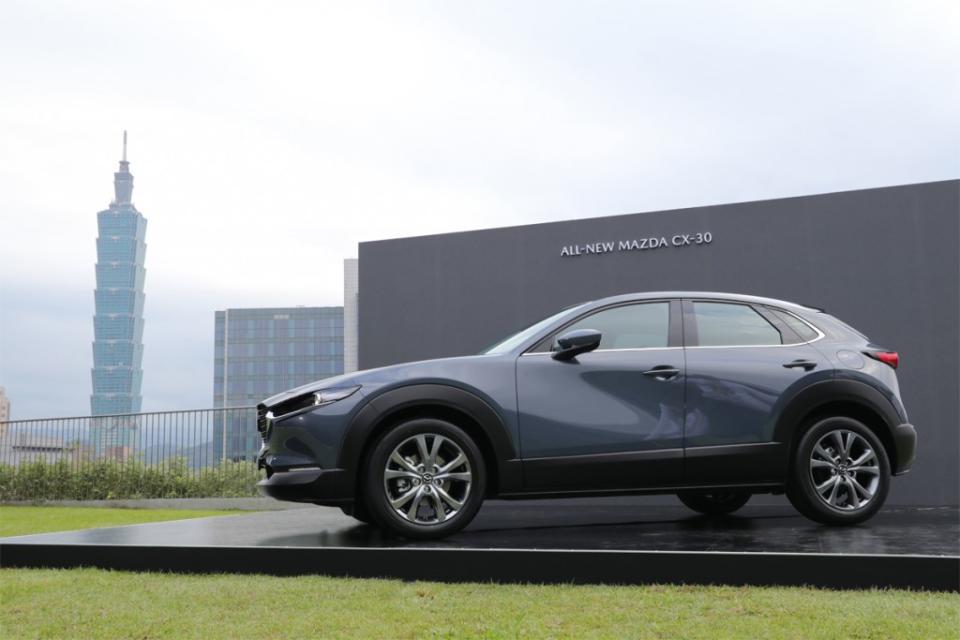 mazda-cx-30