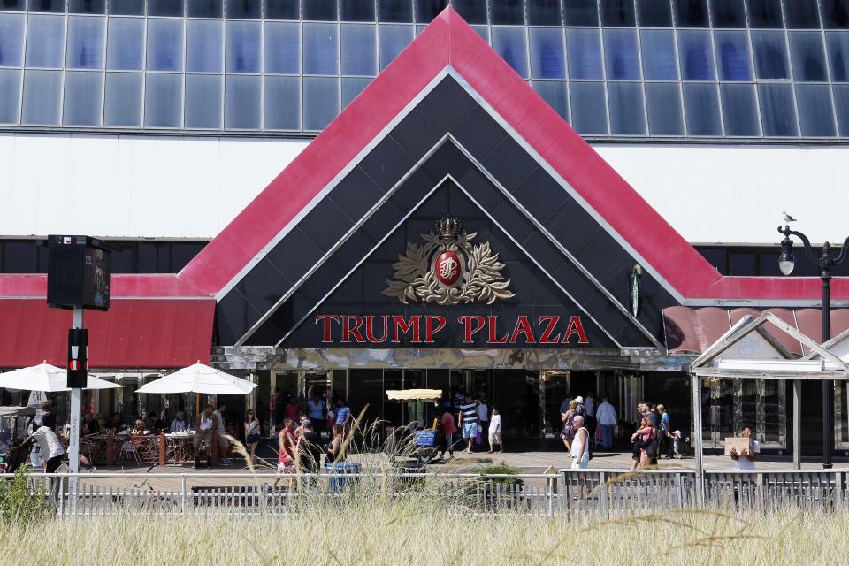 Trump Plaza Hotel and Casino is seen from the beach in Atlantic City, New Jersey in this September 1, 2014 file photo. Trump Entertainment Resorts Inc which operates two Atlantic City casinos, Trump Taj Mahal Casino Resort and the soon-to be-closed Trump Plaza Htoel and Casino, is to file for bankruptcy, according to media reports. REUTERS/Tom Mihalek/Files (UNITED STATES - Tags: BUSINESS SOCIETY)